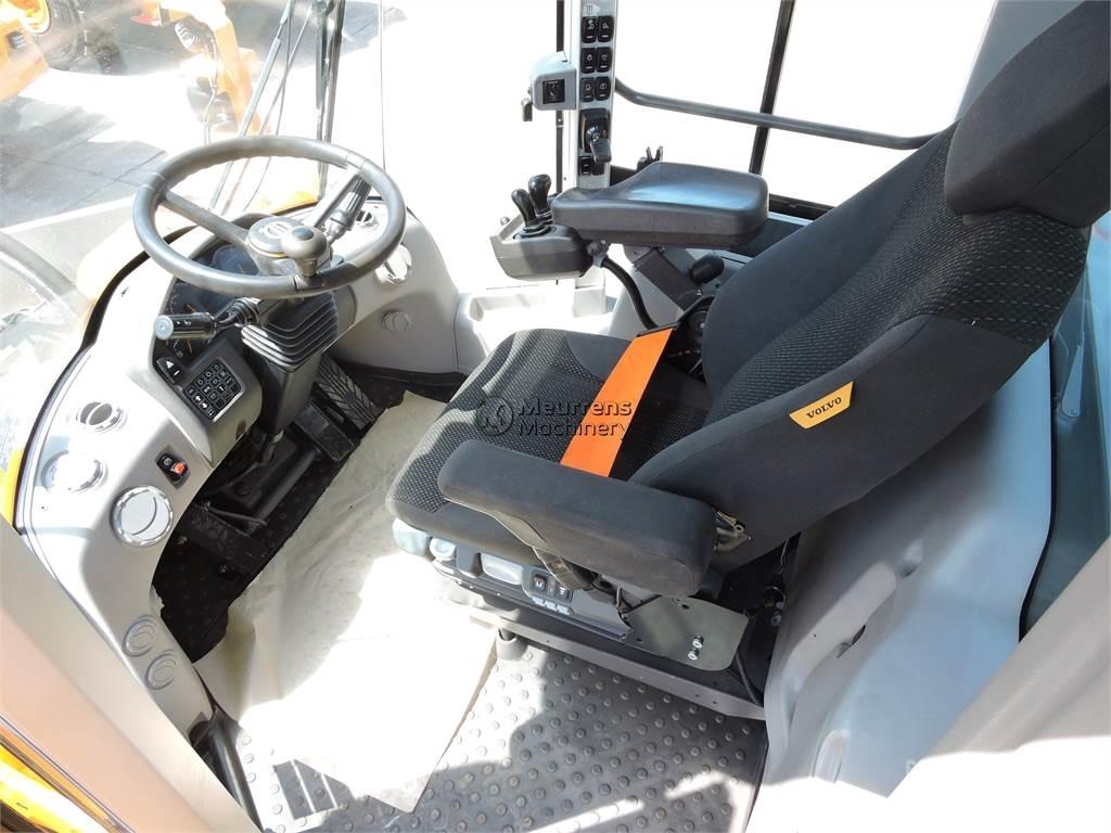 Volvo L220H Radlader