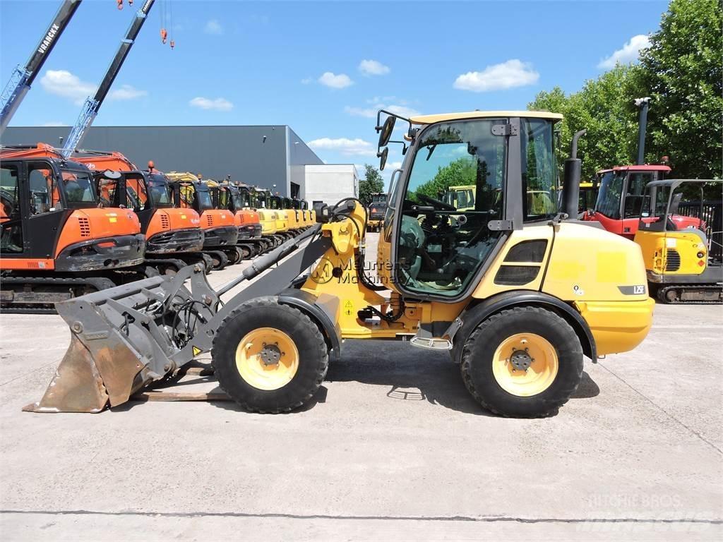 Volvo L25F + FORK Radlader