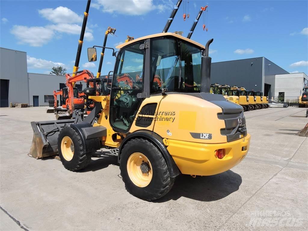 Volvo L25F + FORK Radlader
