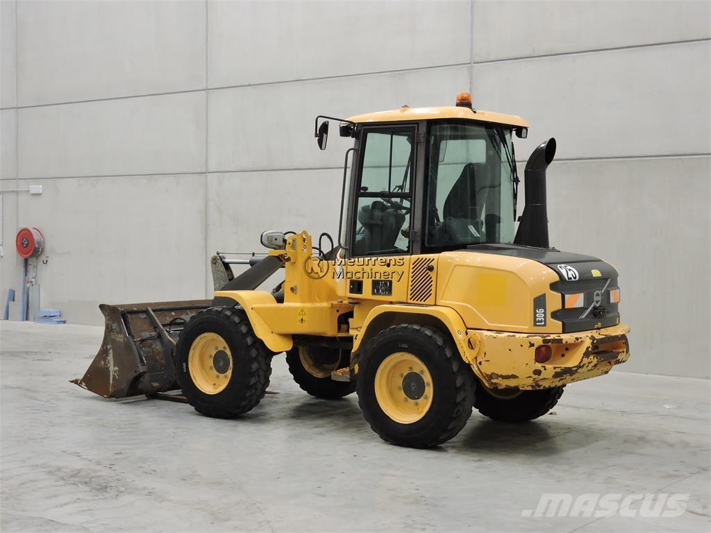 Volvo L30G + FORK Radlader