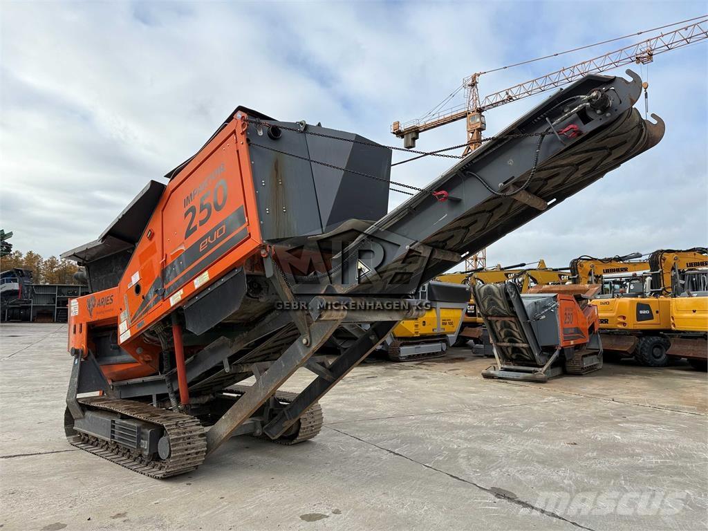 Arjes Impaktor 250 Sonstige Baumaschinen