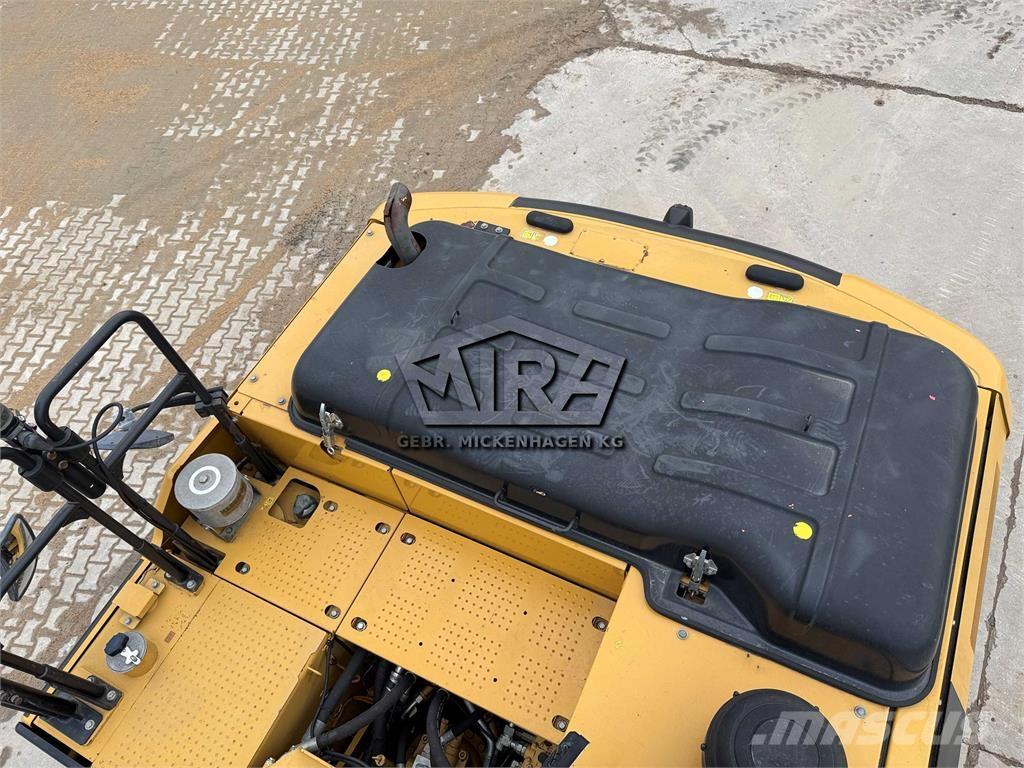 CAT 323 EL Raupenbagger