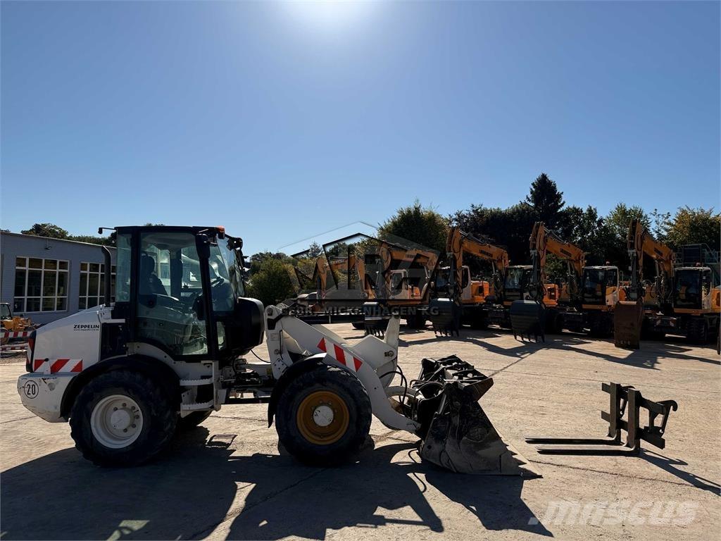 CAT 908M Radlader