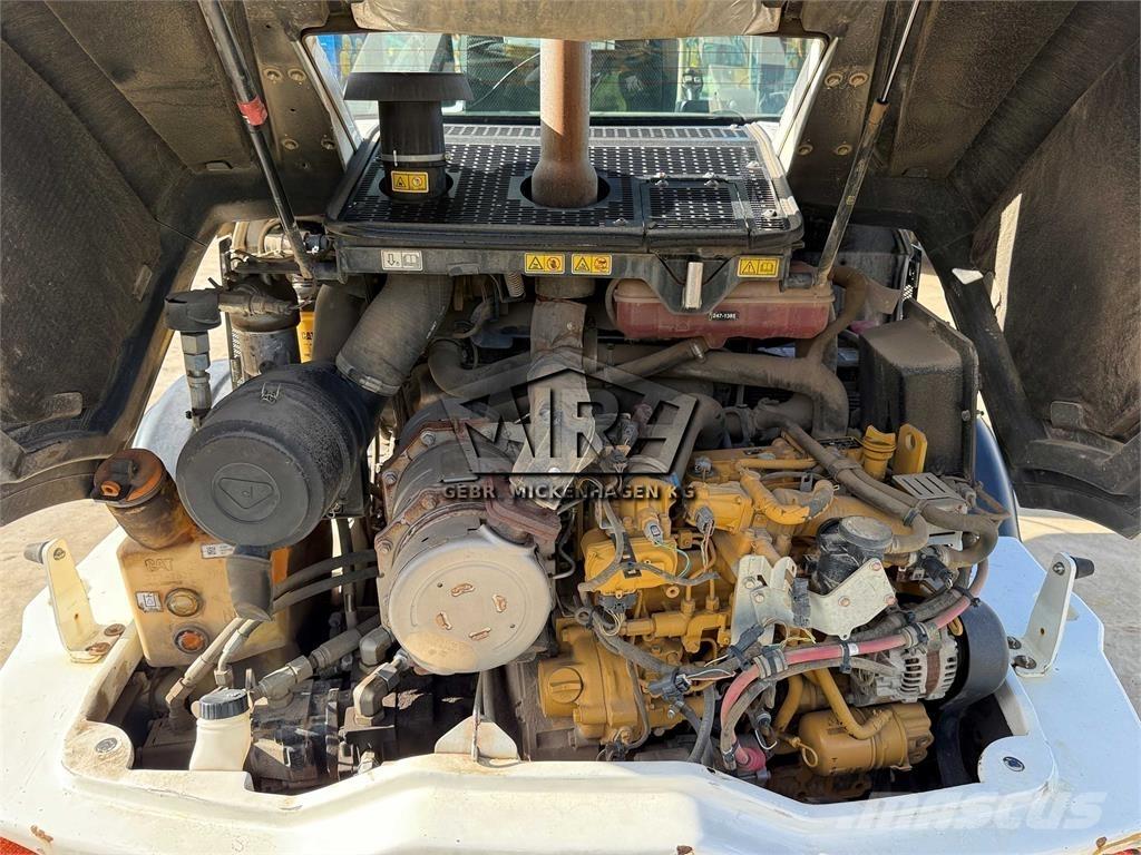 CAT 908M Radlader
