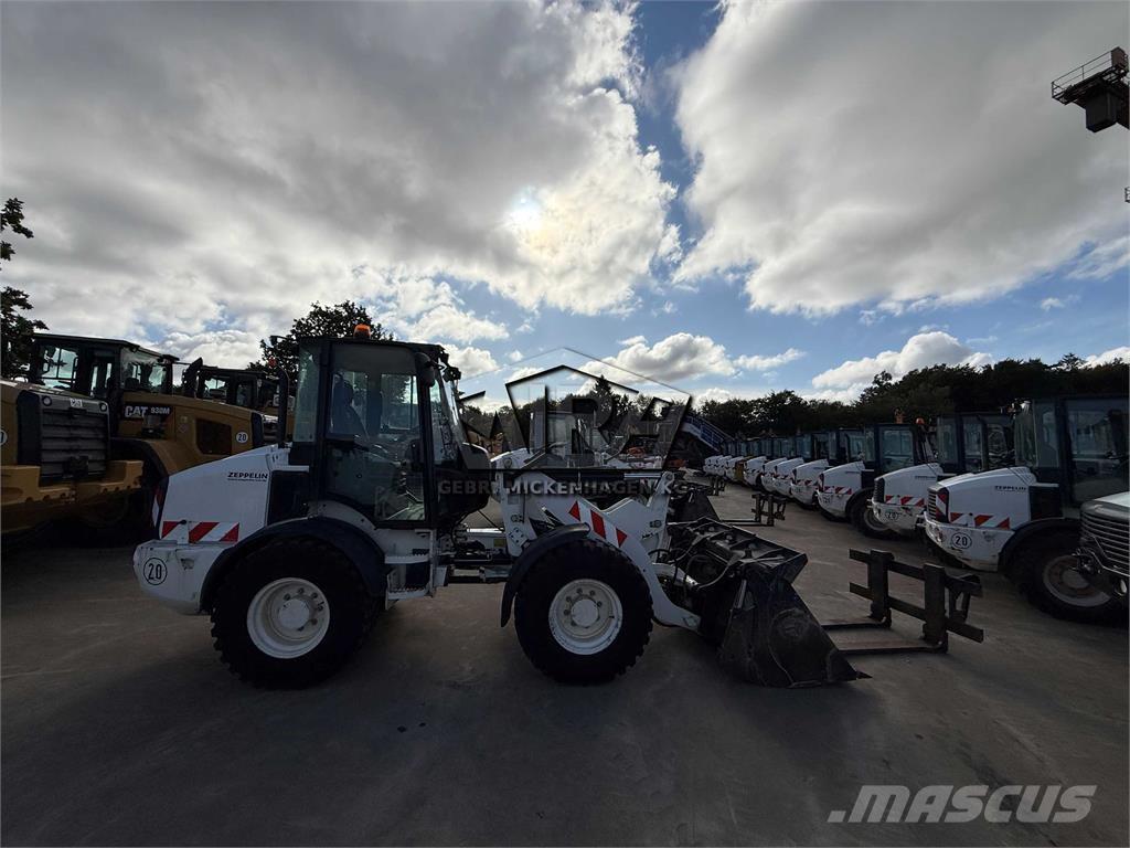 CAT 908M Radlader