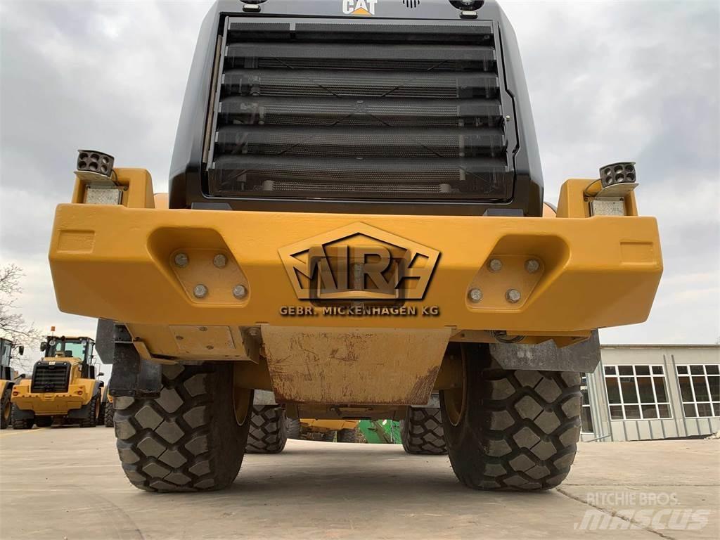 CAT 966M Radlader