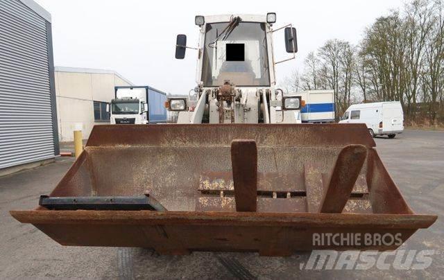 CAT 910 E Radlader