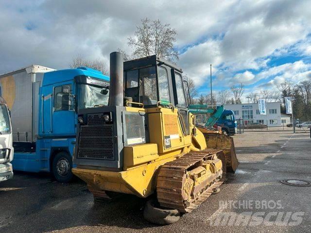 CAT 953 Bulldozer