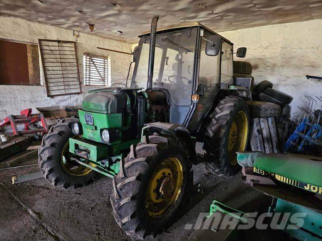 John Deere 1850 A Traktoren