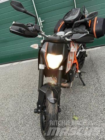 KTM 690 DUKE Andere Fahrzeuge