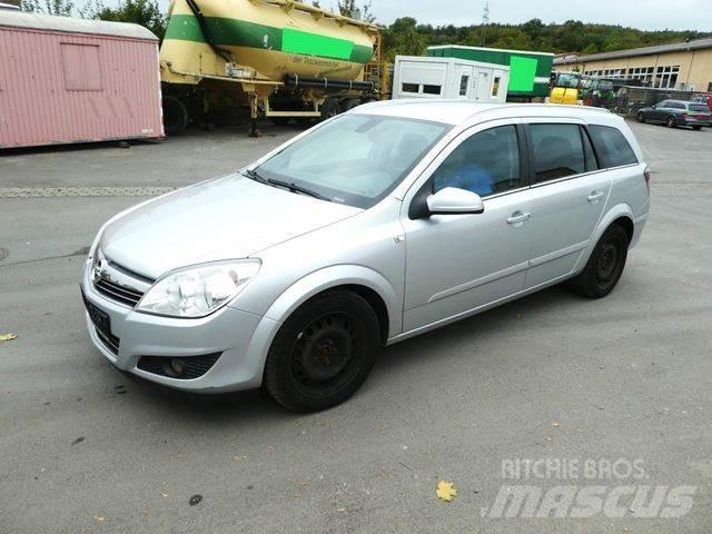 Opel Astra - PKWs