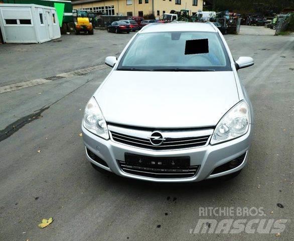 Opel Astra - PKWs