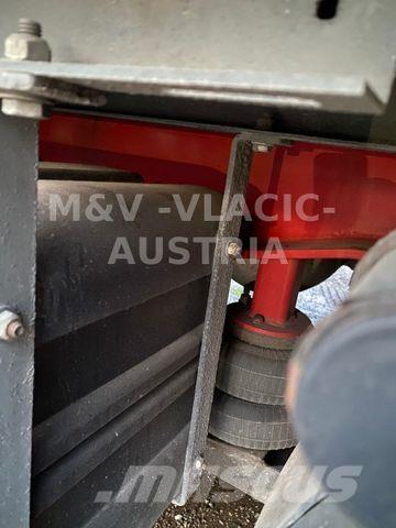 Schwarzmüller Mega Curtainsiderauflieger