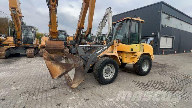 Volvo L30B Radlader