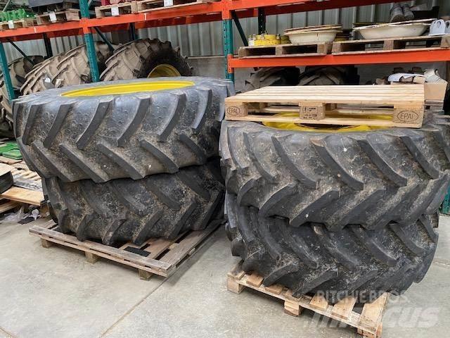 John Deere 7R Reifen