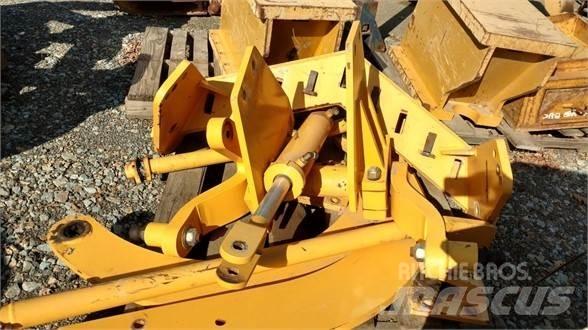 Volvo G940 Aufreisser