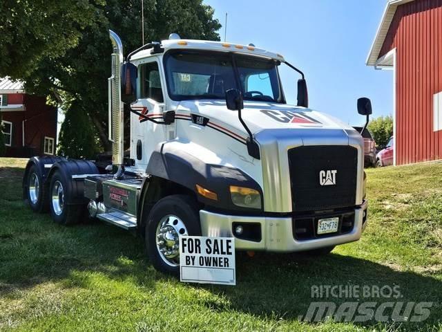 CAT Truck Lieferwagen