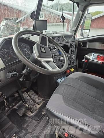 CAT Truck Lieferwagen