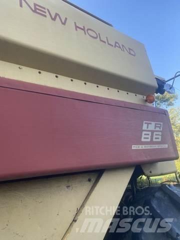 New Holland TR86 Sonstige Baumaschinen