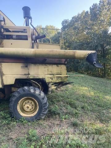 New Holland TR86 Sonstige Baumaschinen
