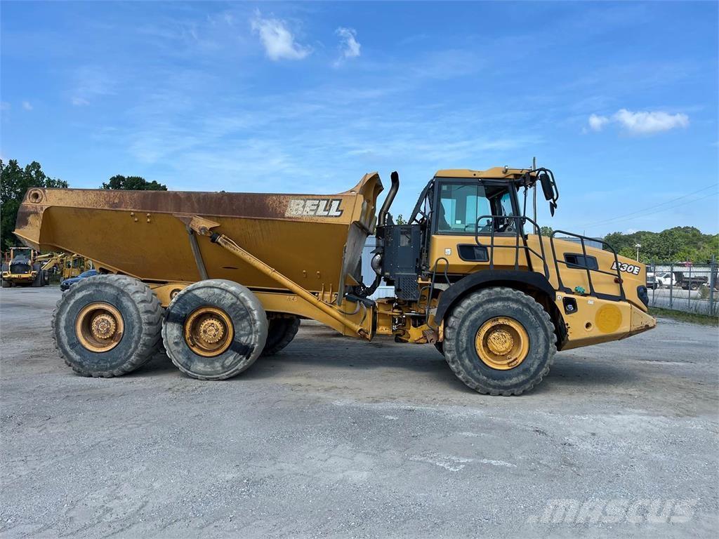 Bell B30E Dumper - Knickgelenk