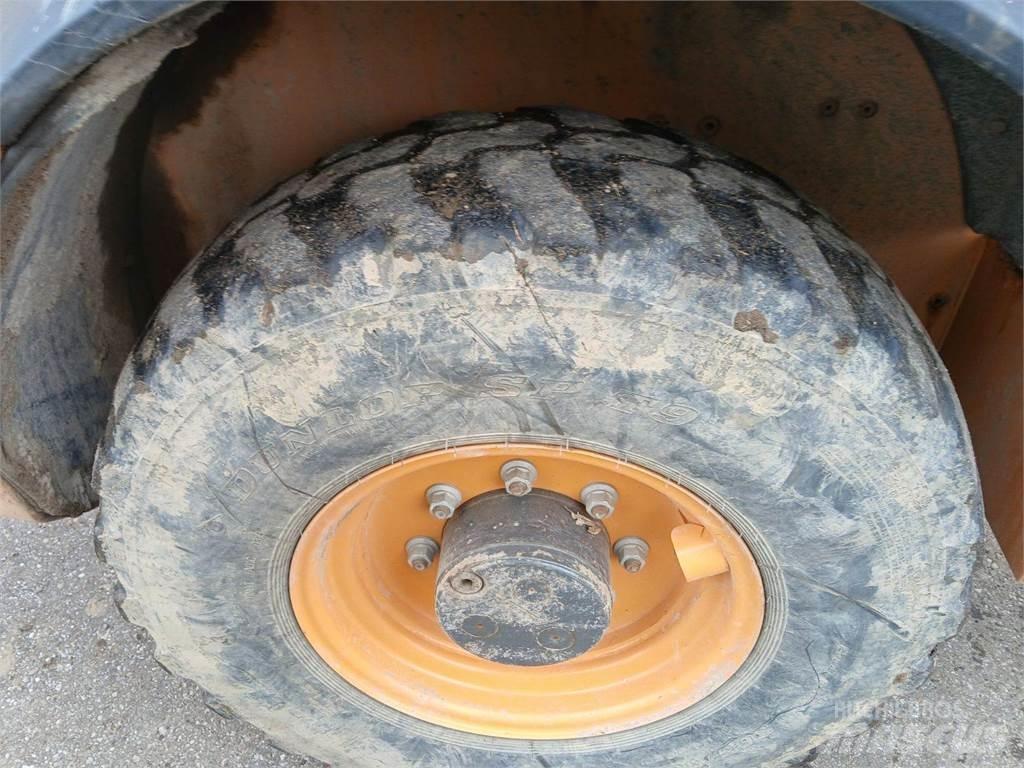 CASE 321F Radlader