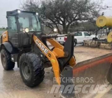 CASE 321F Radlader