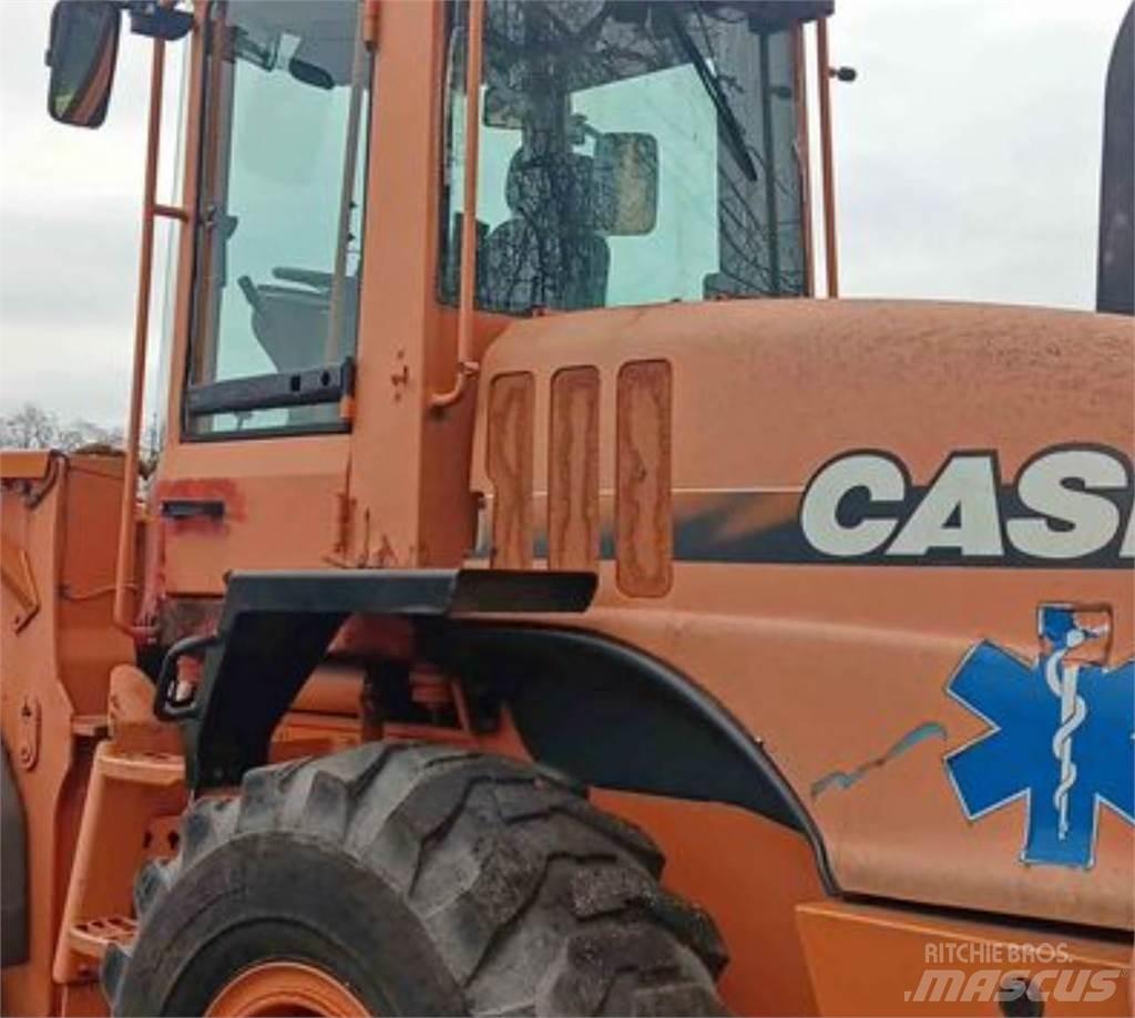 CASE 621D Radlader