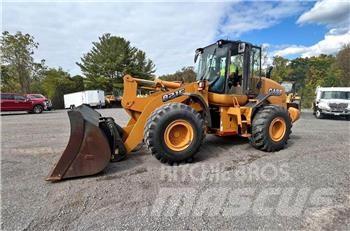 CASE 821F Radlader