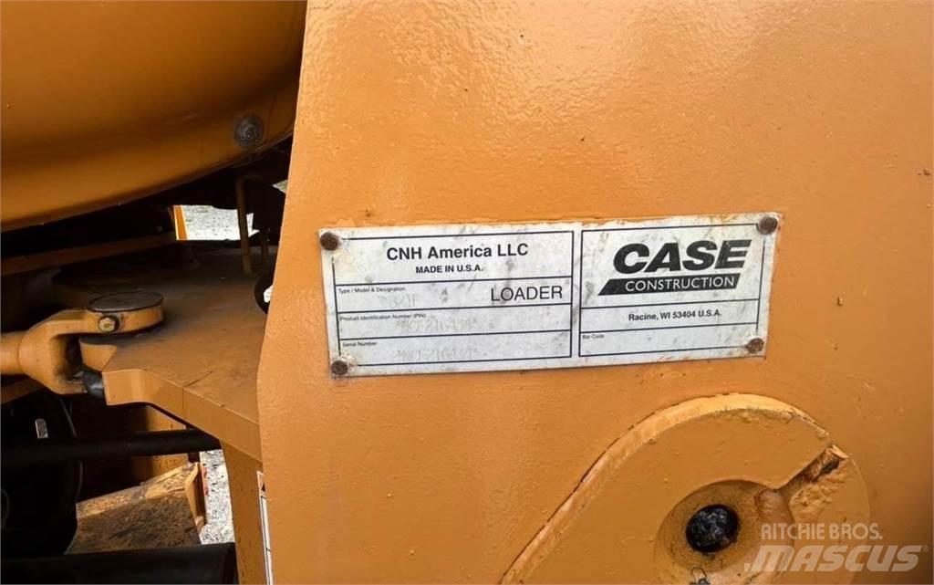 CASE 821F Radlader