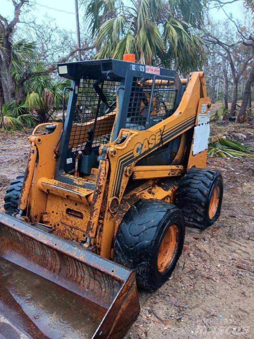 CASE 95XT Kompaktlader