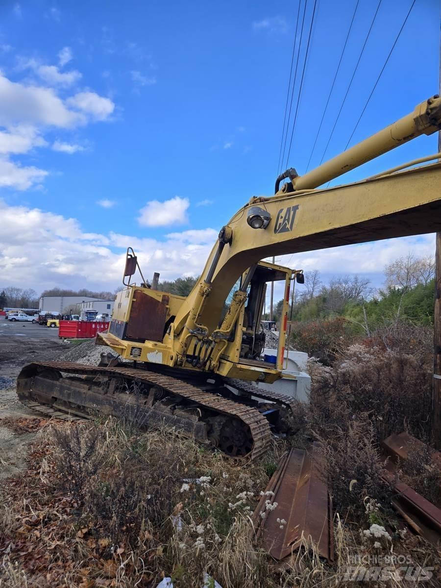 CAT 225D Raupenbagger