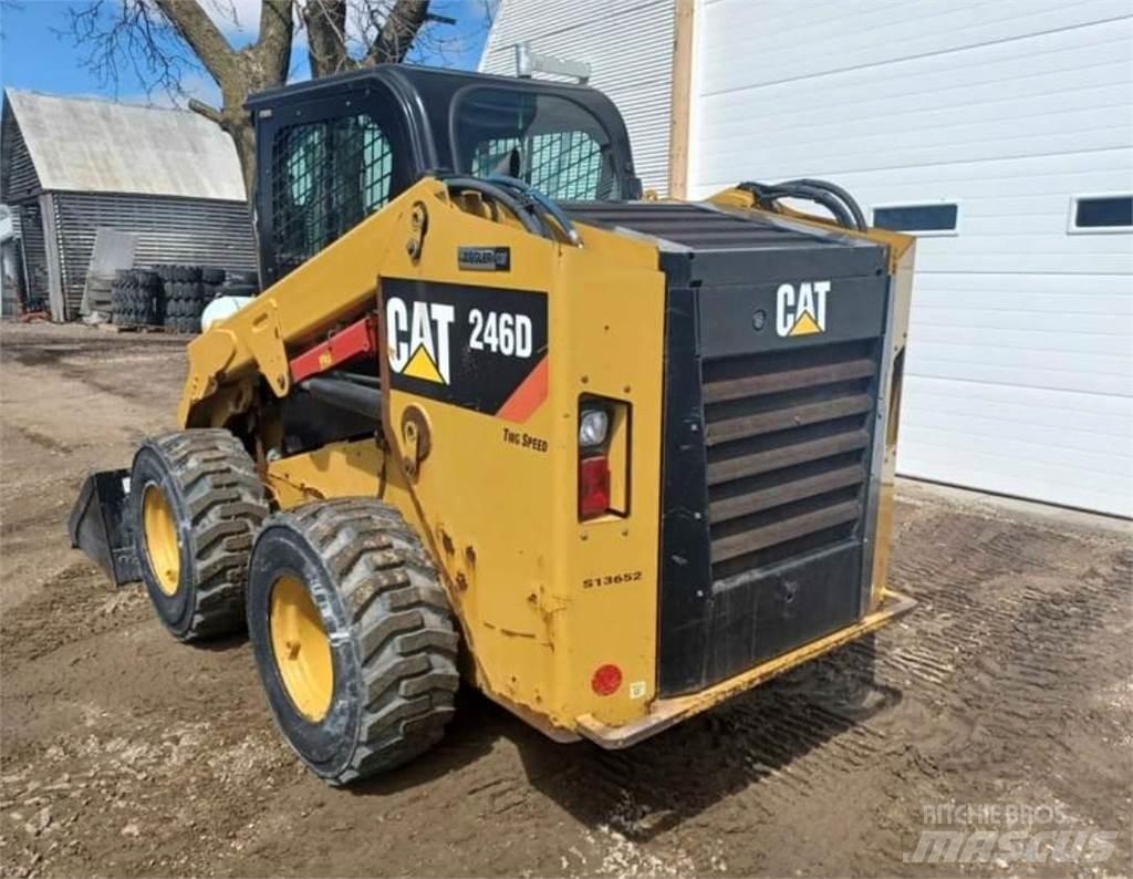 CAT 246D Kompaktlader