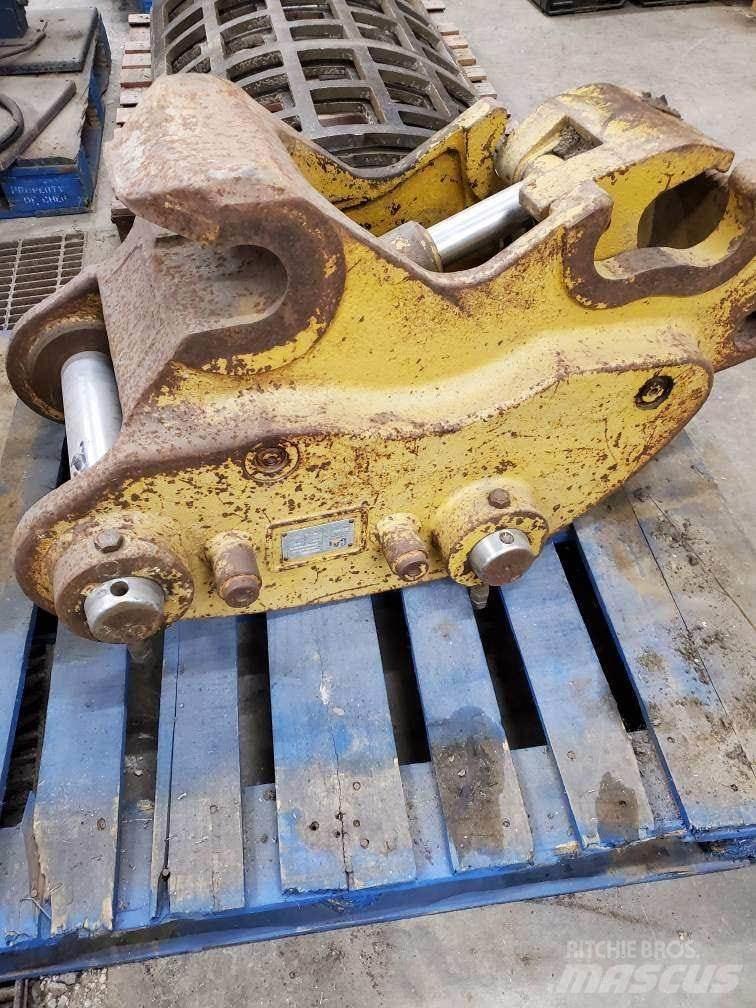 CAT 320DL Schnellwechsler