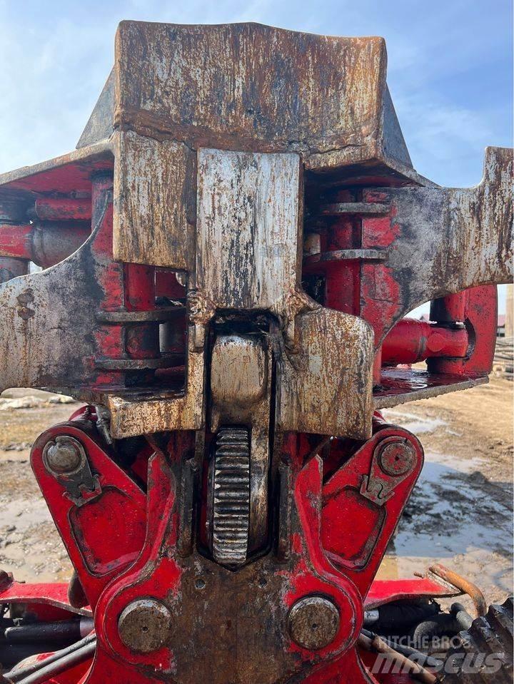CAT 501HD Harvester