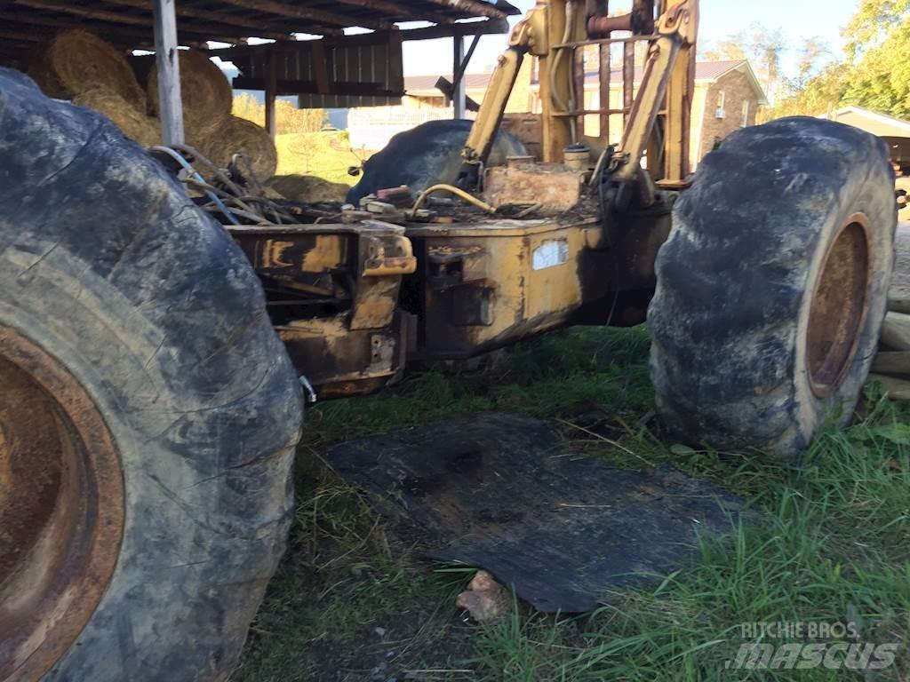 CAT 515 Stammholzschlepper