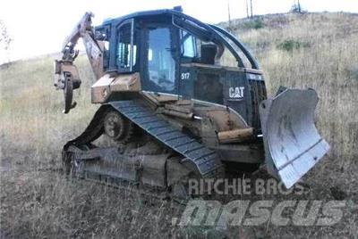 CAT 517 Stammholzschlepper
