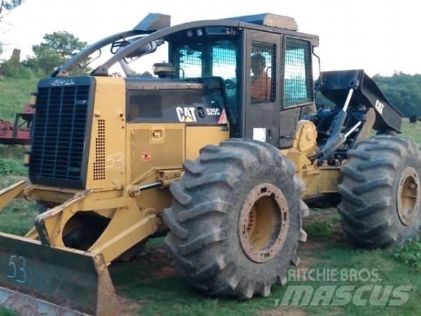CAT 525C Stammholzschlepper