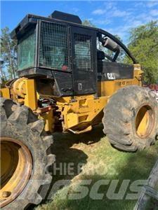 CAT 525C Stammholzschlepper