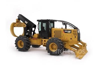 CAT 535D Stammholzschlepper