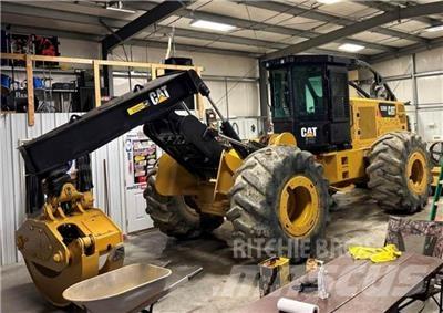 CAT 535D Stammholzschlepper