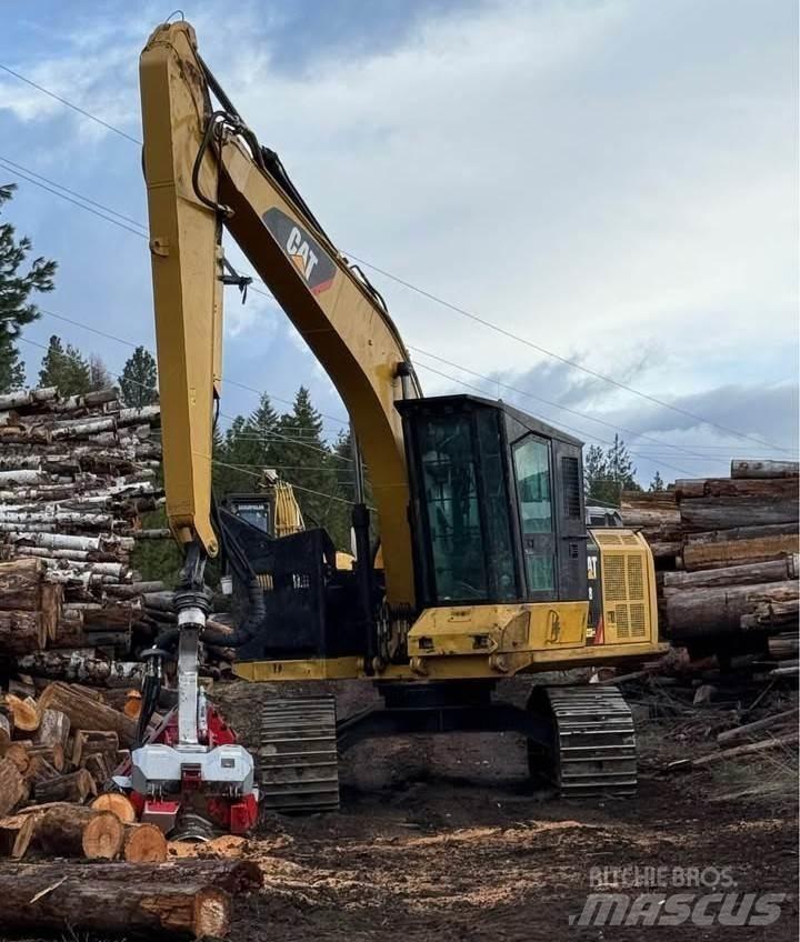 CAT 538 Krane und Lader