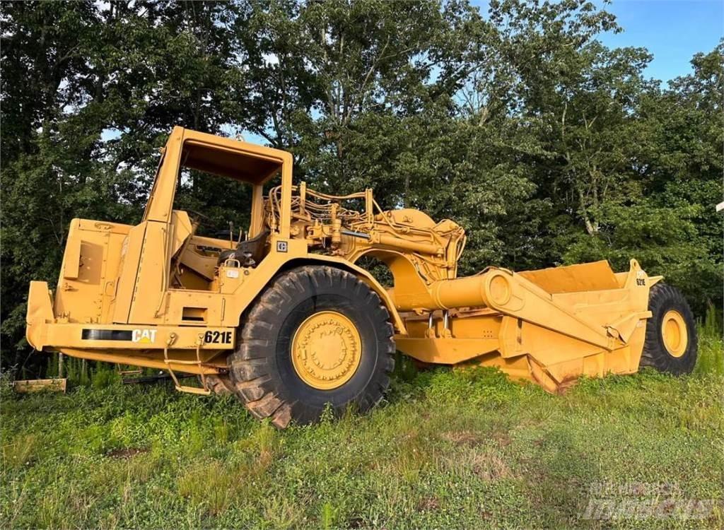 CAT 621E Schaber
