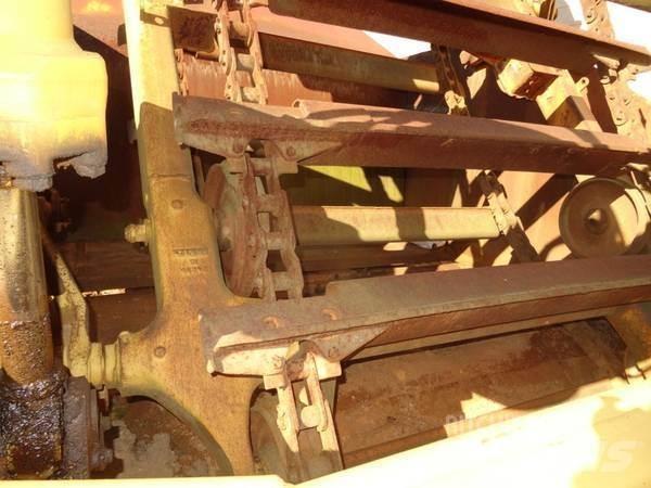 CAT 623B Schaber