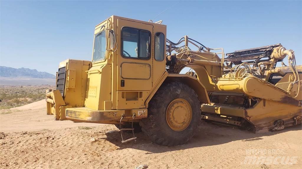 CAT 623F Schaber