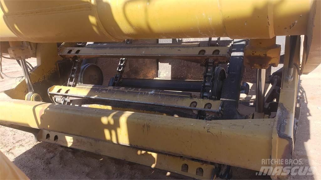 CAT 623F Schaber