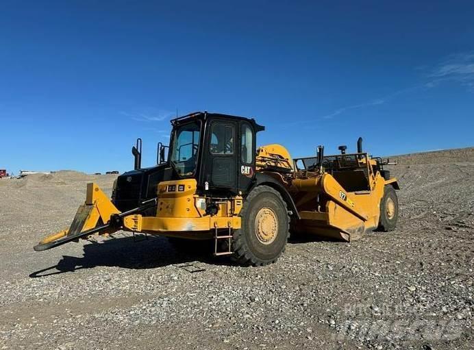 CAT 627 Schaber