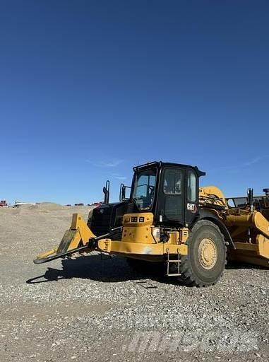 CAT 627 Schaber