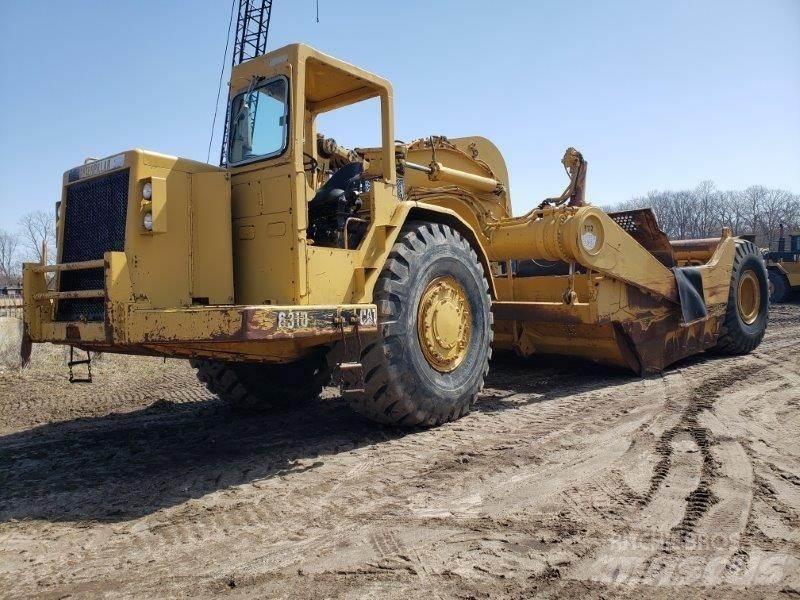 CAT 631D Schaber