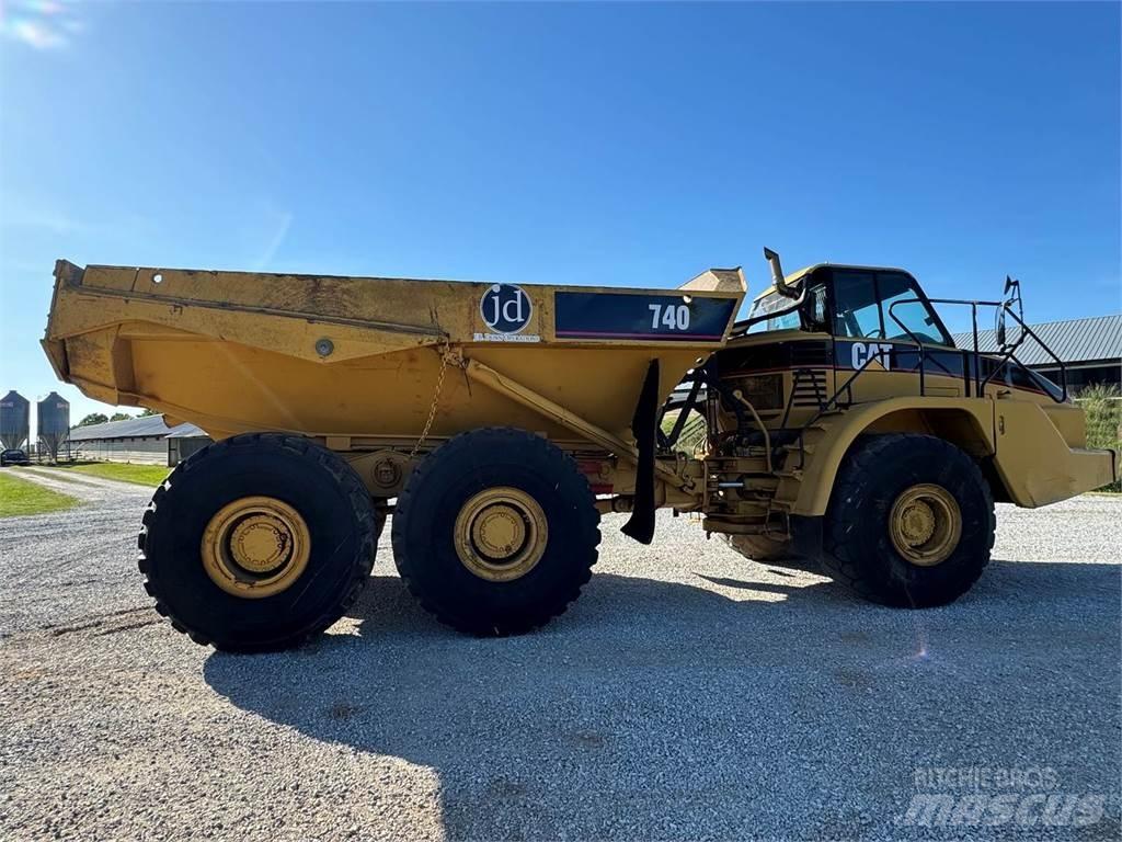 CAT 740 Dumper - Knickgelenk